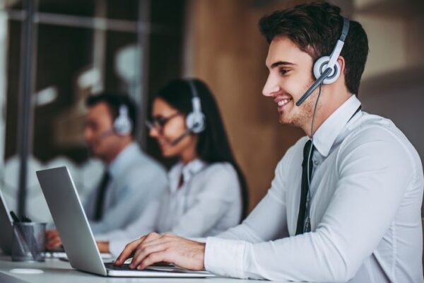 Chat center con servicio de toma de pedidos