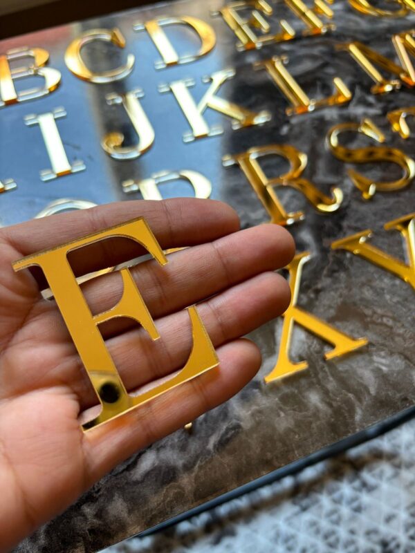 Letras o números de acrílico especial hasta 10cm