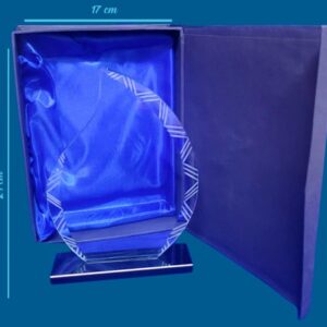 Reconocimiento o galardón de cristal llama con grabado
