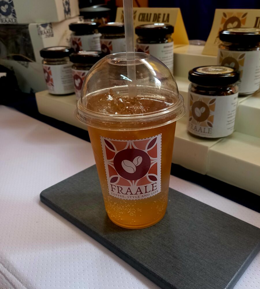 Bebida CHAI TONIC TROPICAL 12 oz.